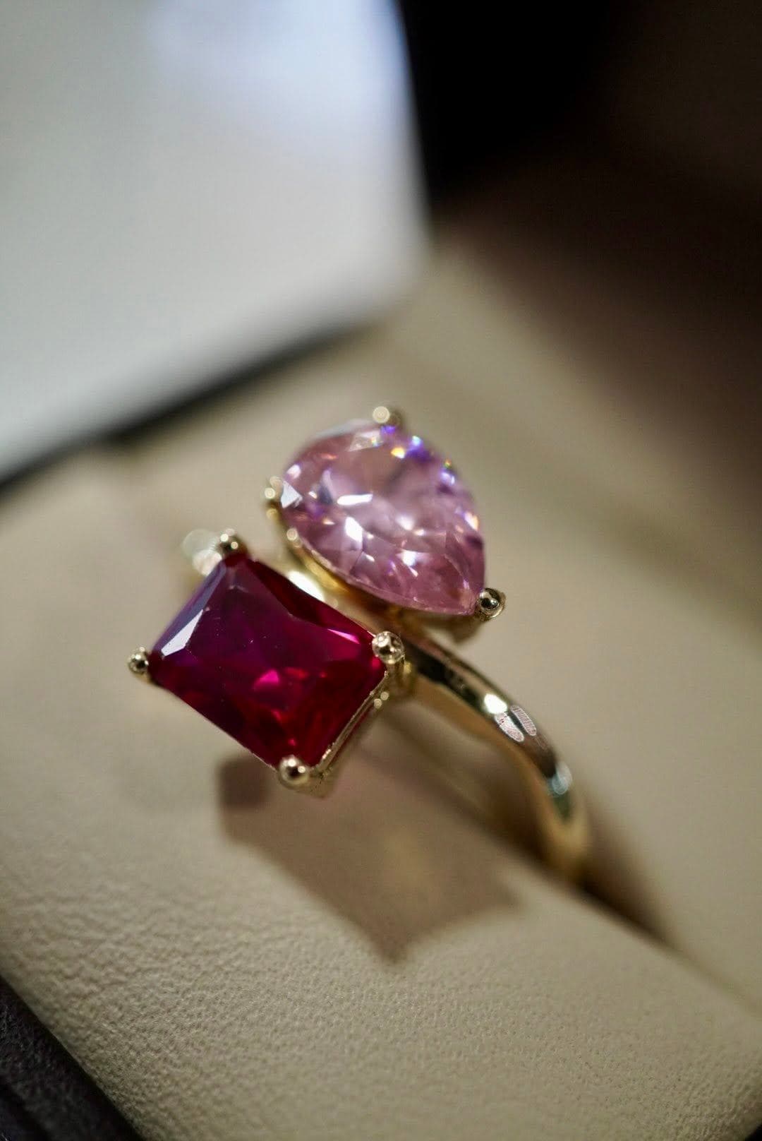Anillo Toi et Moi Rubí y Rosa